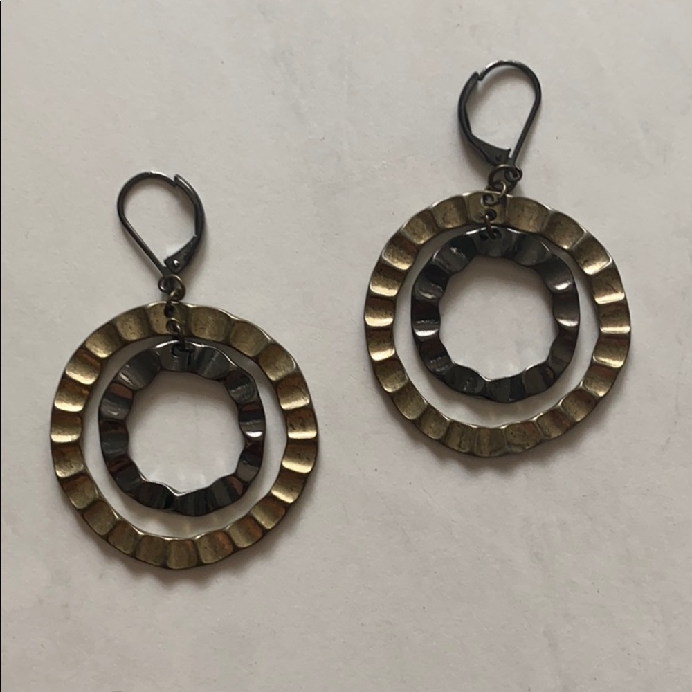 Circle earrings